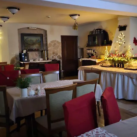Sloneczna Roza Ze Sniadaniami 住宿加早餐酒店 3*