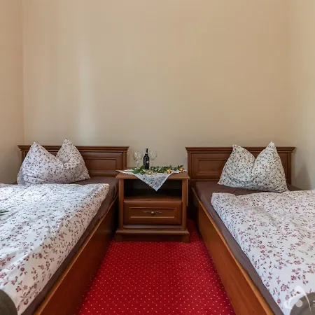 Sloneczna Roza Ze Sniadaniami Centrum 3*