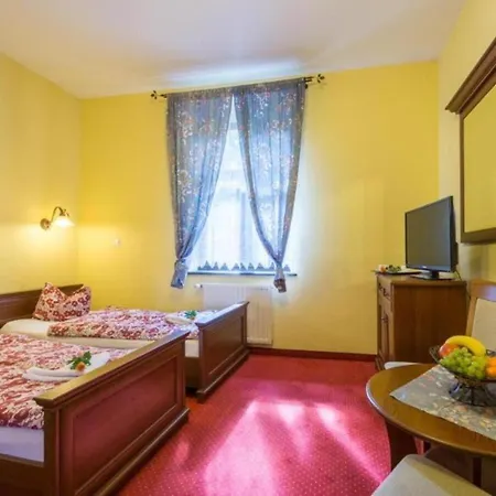 Bed & Breakfast Sloneczna Roza Sniadanie Parking W Centrum