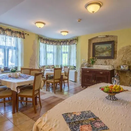 Bed & Breakfast Sloneczna Roza Sniadanie Parking W Centrum 3*