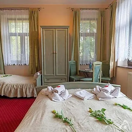 Sloneczna Roza Sniadanie Parking W Centrum Bed & Breakfast