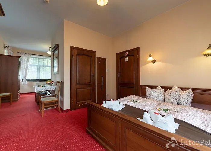 Ze Sniadaniami Sloneczna Roza Шклярска-Поремба