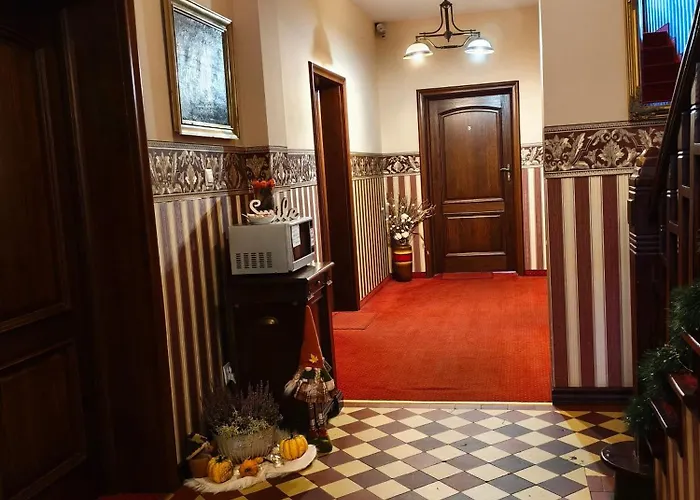 Ze Sniadaniami Sloneczna Roza Шклярска-Поремба